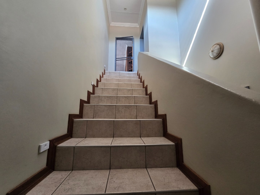 8 Bedroom Property for Sale in Grimbeeck Park North West